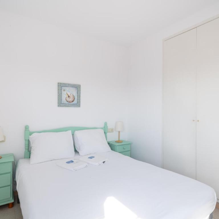 hébergement non disponible - Two-Bedroom Apartment - 8