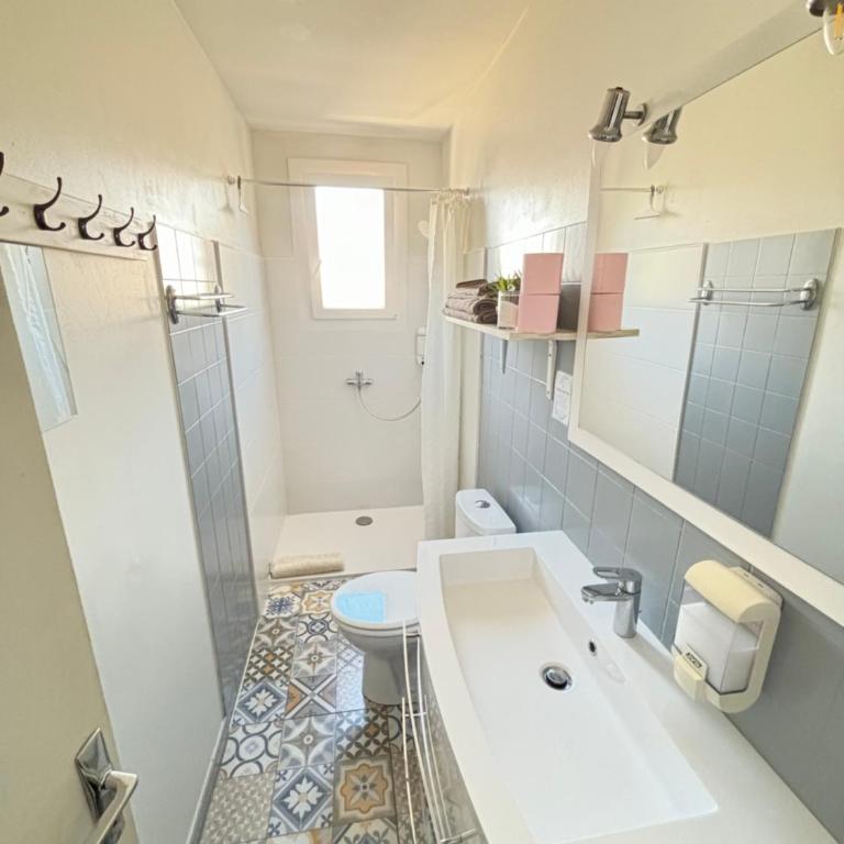 Studio Centre Plage parking gratuit - Studio Apartment - 16
