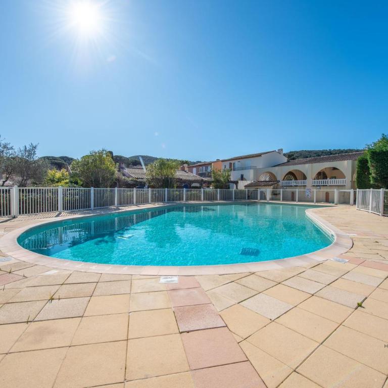 Maison moderne avec piscine et tennis - Haus mit 2 Schlafzimmern - 9