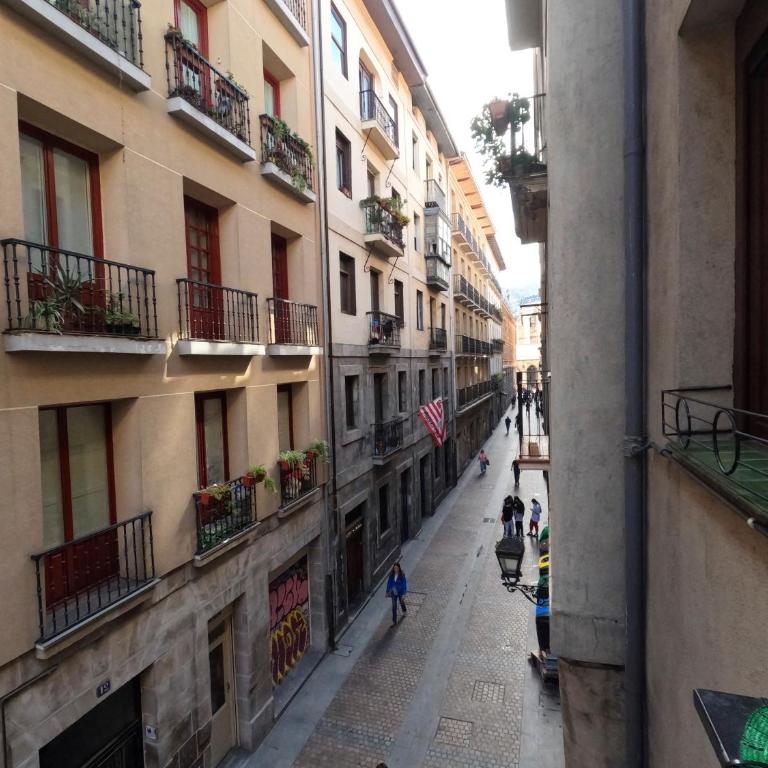 Casual Serantes Bilbao - Habitación Doble con baño privado - 14