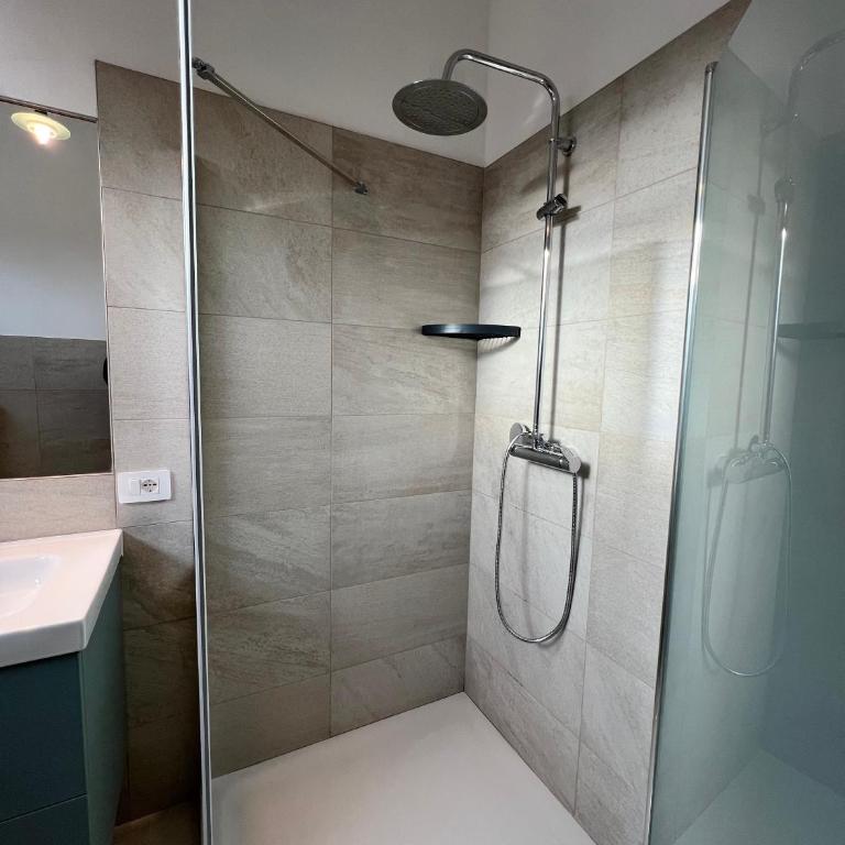 CASA PAOLA Central Stay by the Lake - Appartamento con 1 Camera da Letto - 5