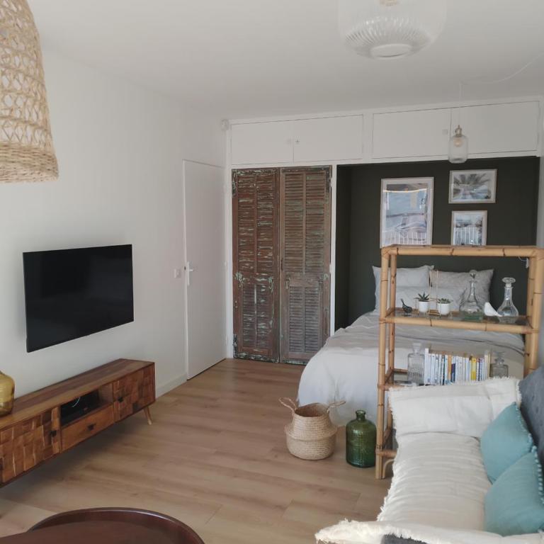 Le studio 51 - Studio with Balcony - 1