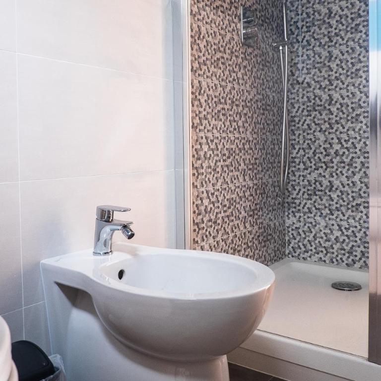 Casa Bea - free wifi - vista mare - Two-Bedroom Apartment - 12