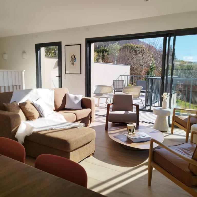 Maison Veyrier du Lac, à 10 min à pied de la plage - Villa 3 Chambres - 4