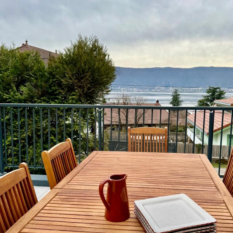 Maison Veyrier du Lac, à 10 min à pied de la plage - Villa 3 Chambres - 2