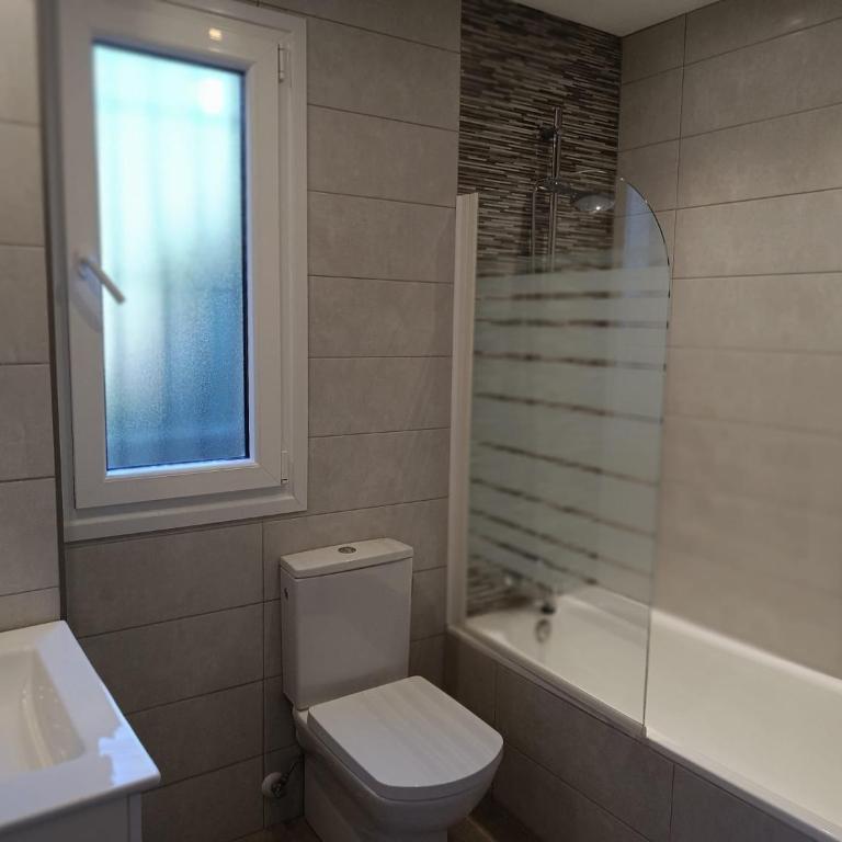 2BR Flat with Sea Views Puerto de la Duquesa - Apartamento de 2 dormitorios - 5
