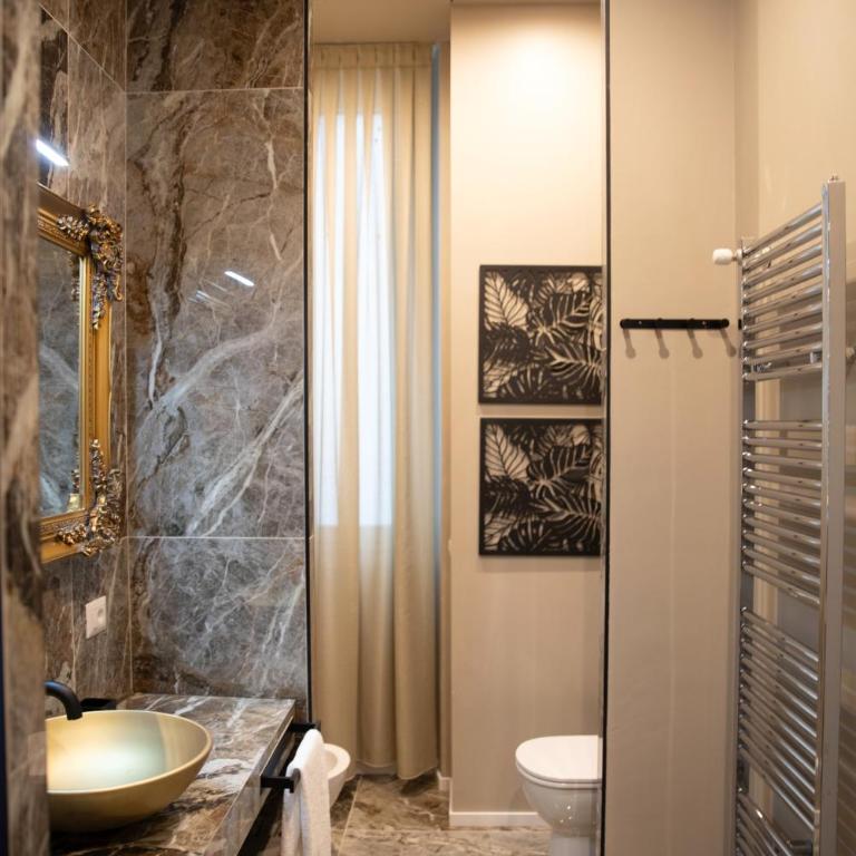 INTOMILAN I Elegant Apartments in Duomo - Monolocale Queen Deluxe - 16