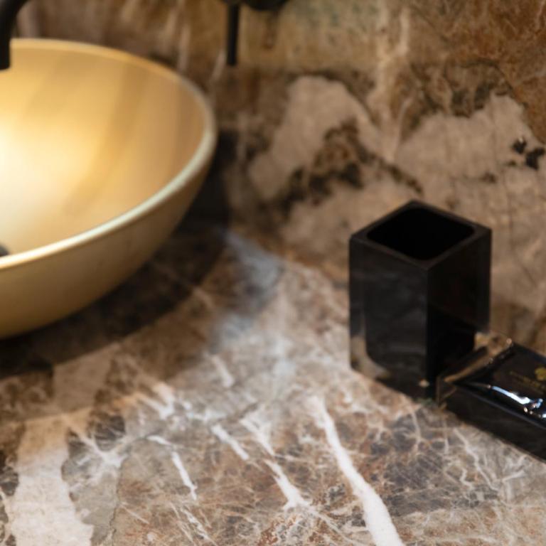 INTOMILAN I Elegant Apartments in Duomo - Monolocale Queen Deluxe - 20