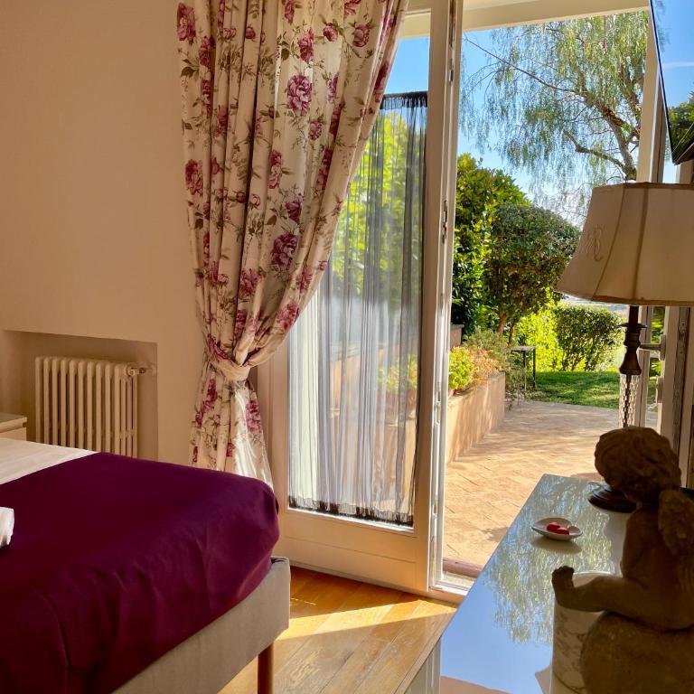 Casa Fiorita Appia Antica - Zimmer mit Kingsize-Bett und Gartenblick. - 19