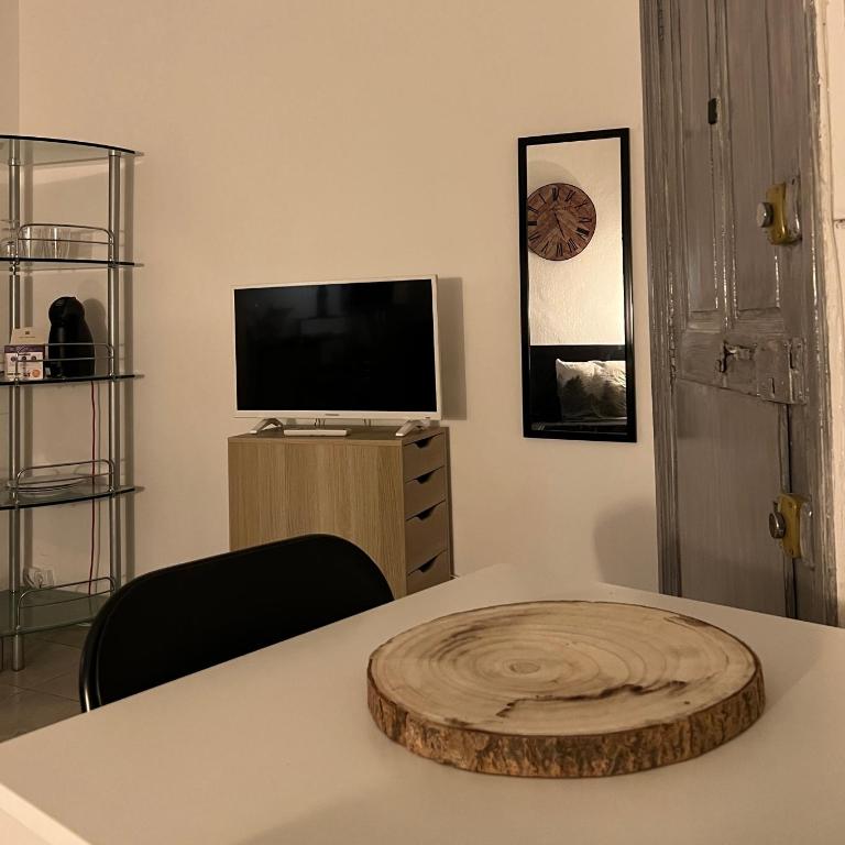 Le Comtadin - Studio climatisé cœur de ville - Appartement 1 Chambre - 7