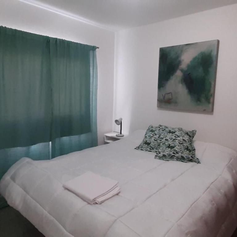 Amplio Dpto 2 dorm zona norte - Apartamento de 1 dormitorio - 4