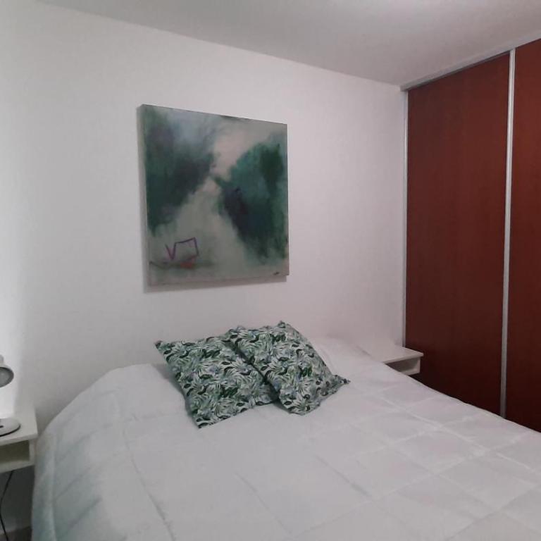 Amplio Dpto 2 dorm zona norte - Apartamento de 1 dormitorio - 8