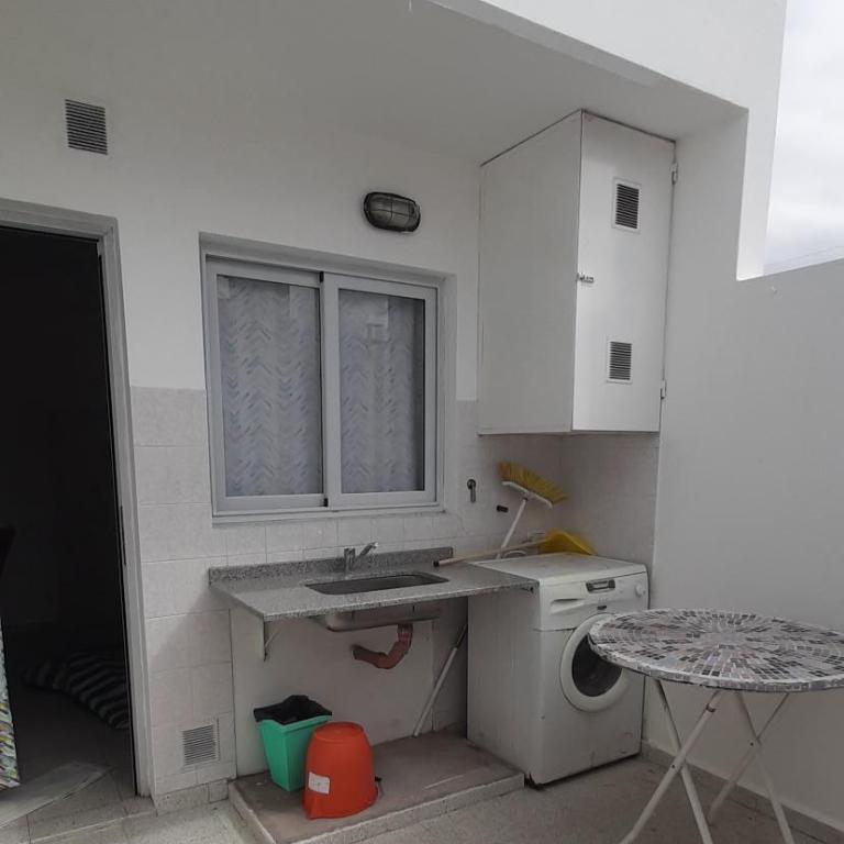 Amplio Dpto 2 dorm zona norte - Apartamento de 1 dormitorio - 10