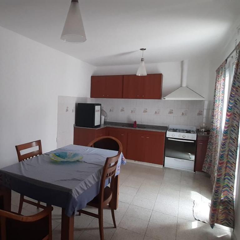 Amplio Dpto 2 dorm zona norte - Apartamento de 1 dormitorio - 11