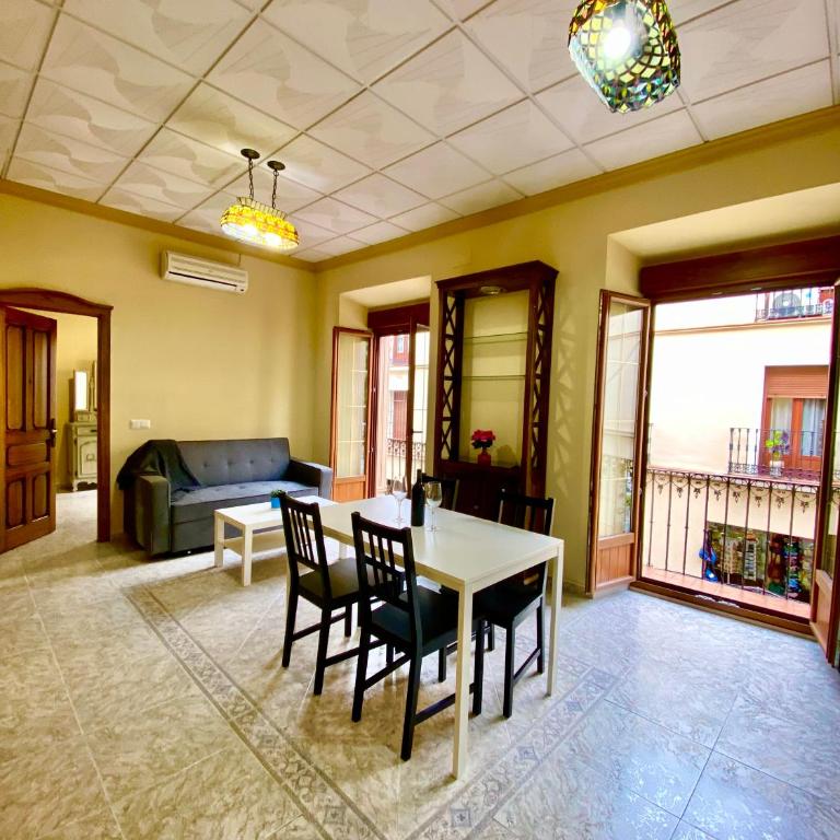 Apartamentos Abeto - Apartamento de 1 dormitorio con balcón - 2