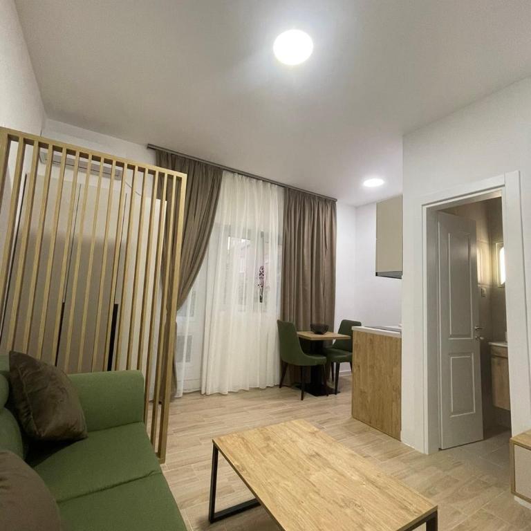 Apartments KinGs - Studio with Terrace - 8