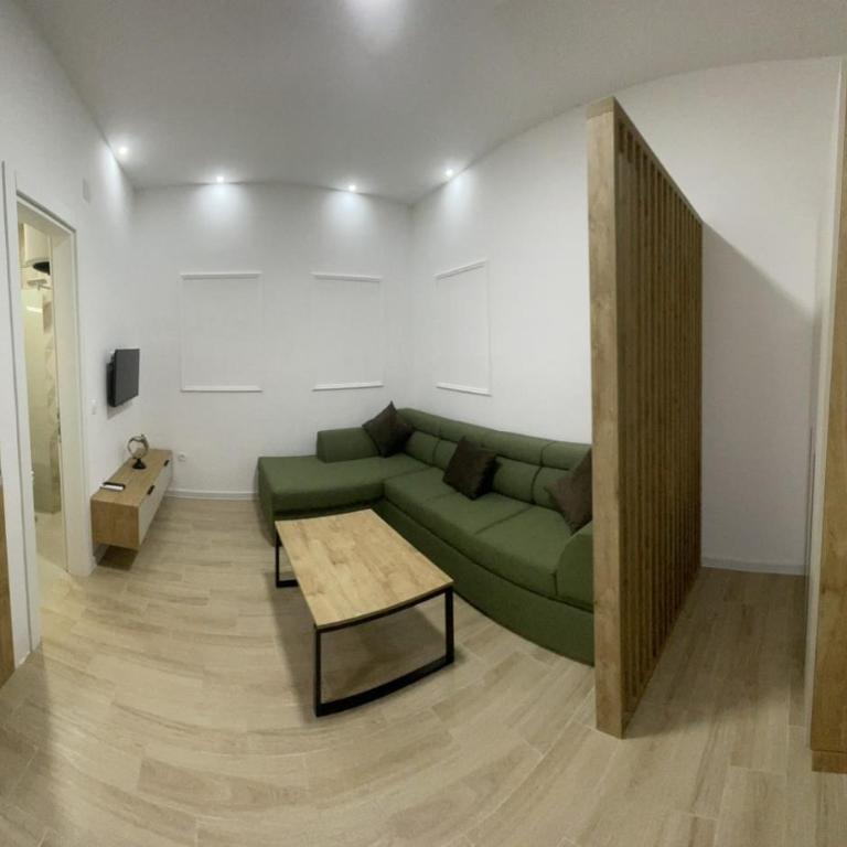 Apartments KinGs - Studio with Terrace - 1