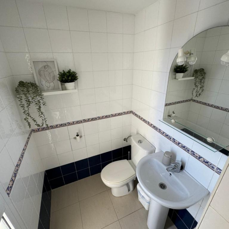 Preciosa casa con piscina de agua salada y aire acondicionado - Casa de 3 dormitorios - 29