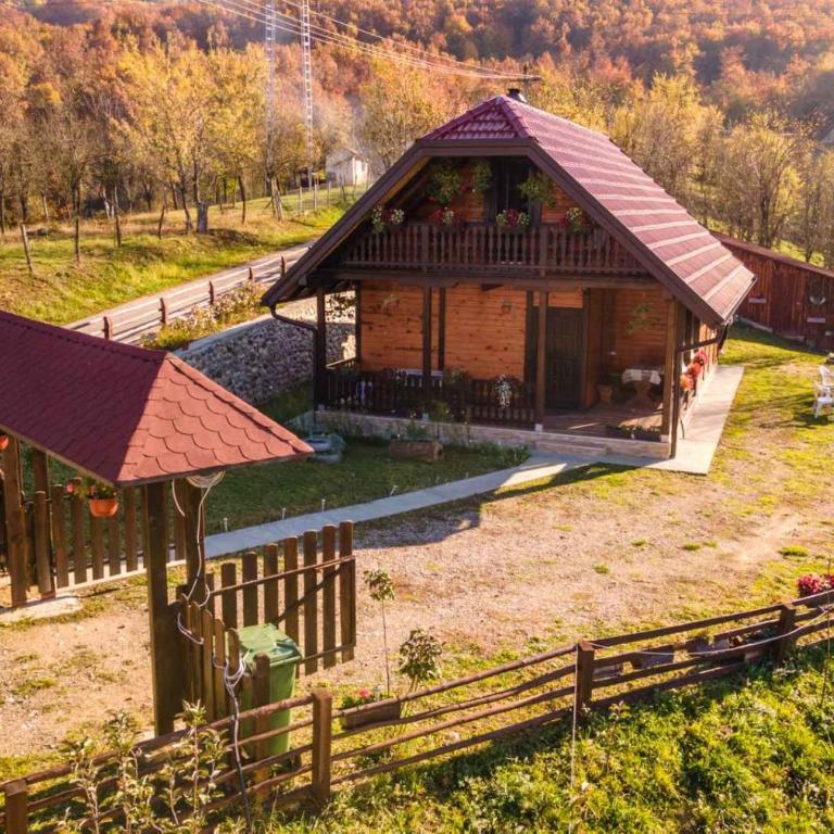 Brvnara Sofiana - Kuća sa 2 Spavaće Sobe - 3
