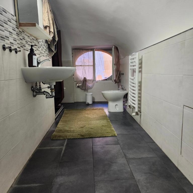 TATA Homes B&B - Camera Singola con Bagno in Comune - 5