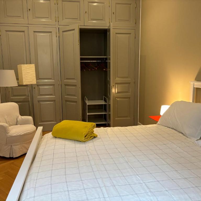 NAPOLIFOREVER ELEGANT APARTMENT Casa Vacanze a Chiaia CENTRO - Appartamento con 2 Camere da Letto - 8
