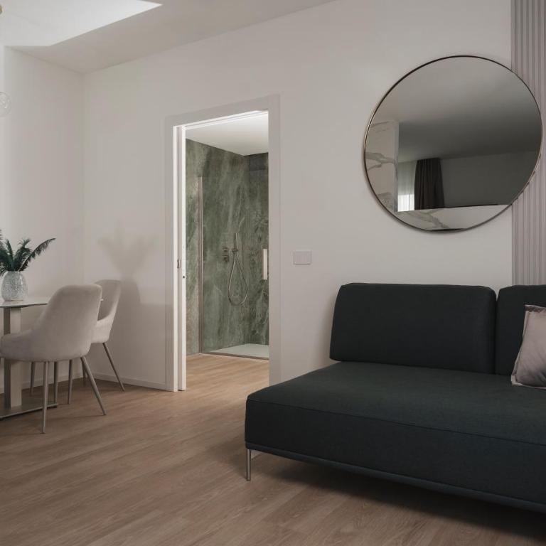 Marina Suite Apartments - Junior Suite - 1
