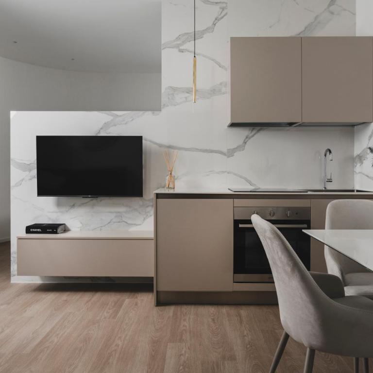 Marina Suite Apartments - Junior Suite - 6