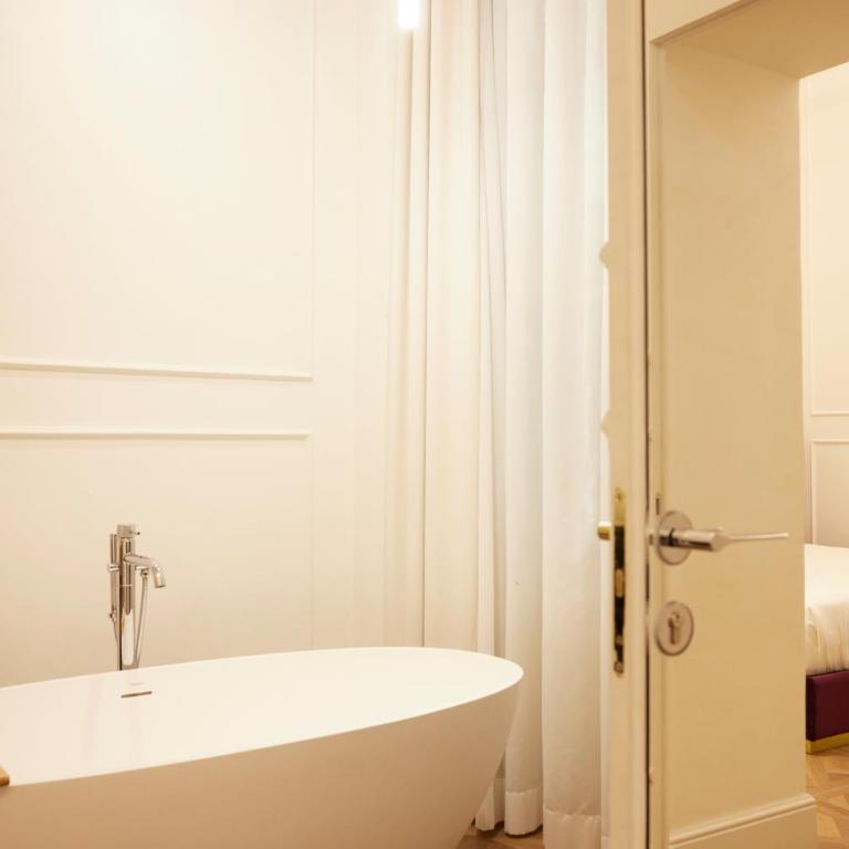 Suite Residenza Quartieri Storici Duomo - Family Room with Terrace - 27