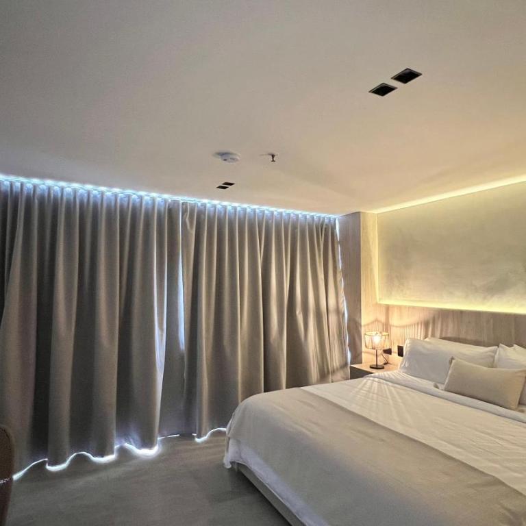 Sonata 44 Hotel Laureles - Habitación Doble con balcón - 1