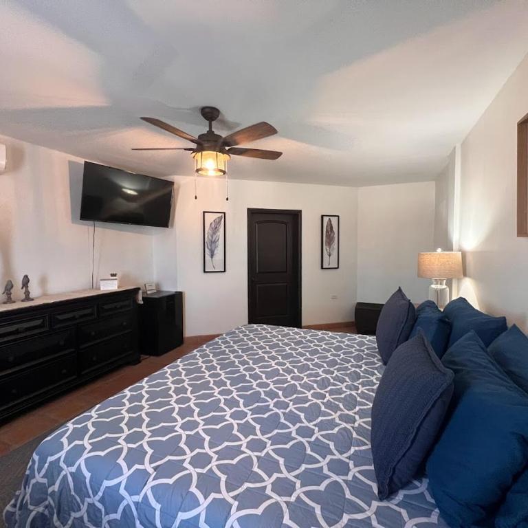 BEST BEACH HOUSE ON SANDY BEACH w NO CLEAINING FEE 5 bed 5 bath DOUBLE GATED - Casa de 5 dormitorios - 3