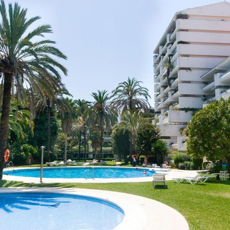 Paraiso del Mar parking y piscina 454 - Two-Bedroom Apartment - 24