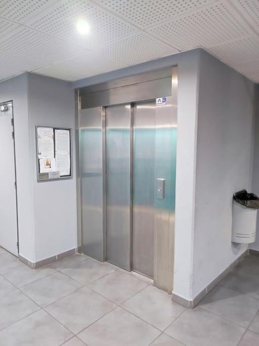 T1 rénové à Nîmes - One-Bedroom Apartment - 15