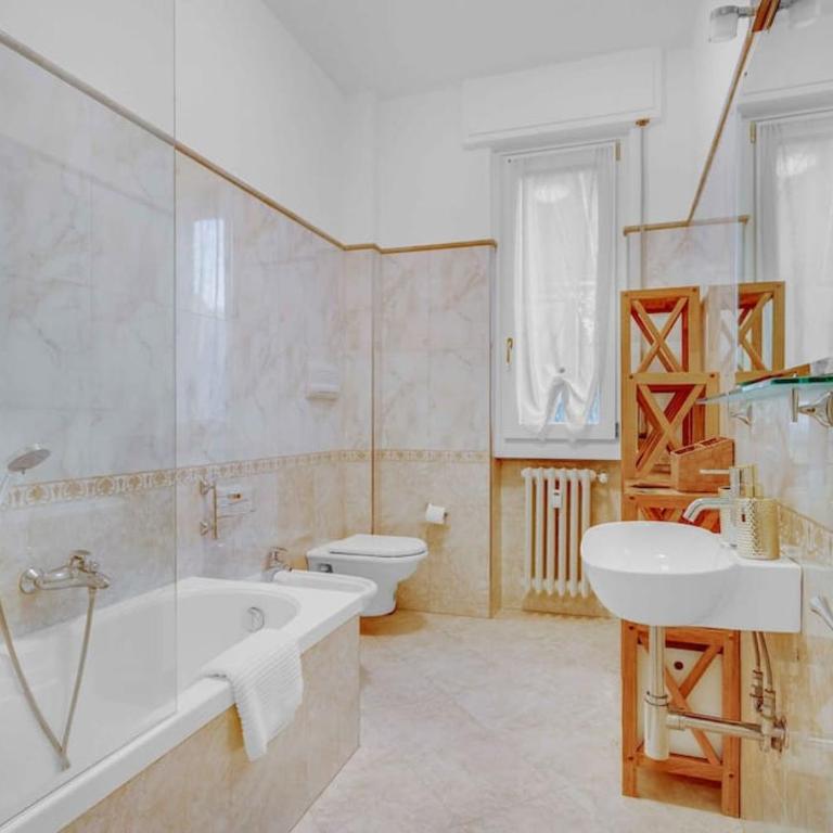 La Galleria d'arte di Desenzano -Luxury Gold Loft- - Appartamento con 1 Camera da Letto - 11