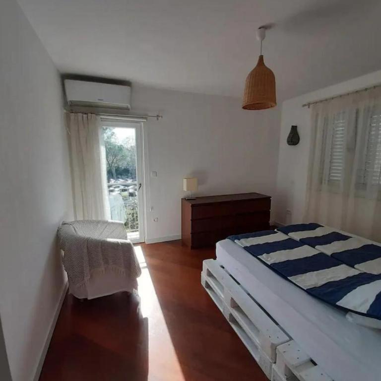 Bright Central Apartman - Two-Bedroom Apartment - 23