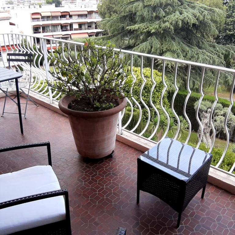 Vue mer-hippodrome à 2 pas de la mer et de la gare - Appartamento con 1 Camera da Letto - 4