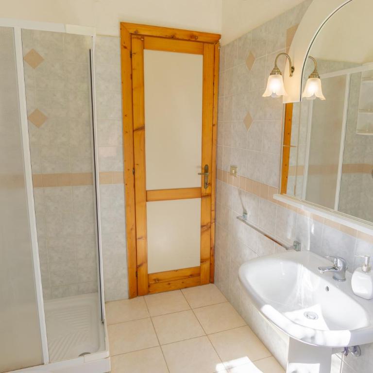 [COSTA REI] *500 metri dal mare* Free Parking/Wifi - Casa con 2 Camere da Letto - 11