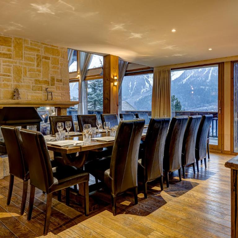 Chalet Serena - luxury 7 Bedroom Chalet, Pool & Spa - Chalet - 13