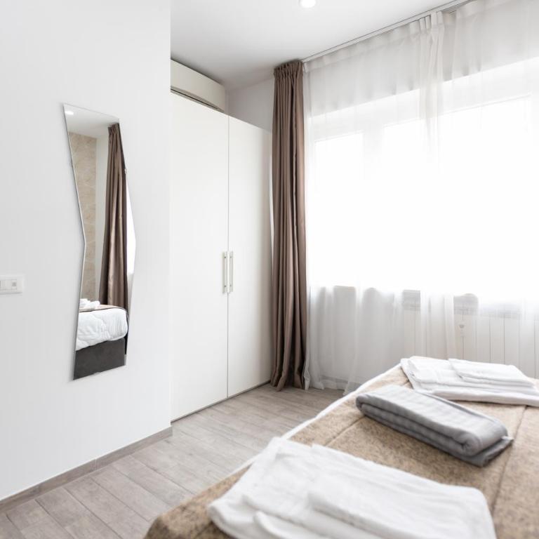 247 Luxury Rooms Trastevere - Superior Triple Room - 13