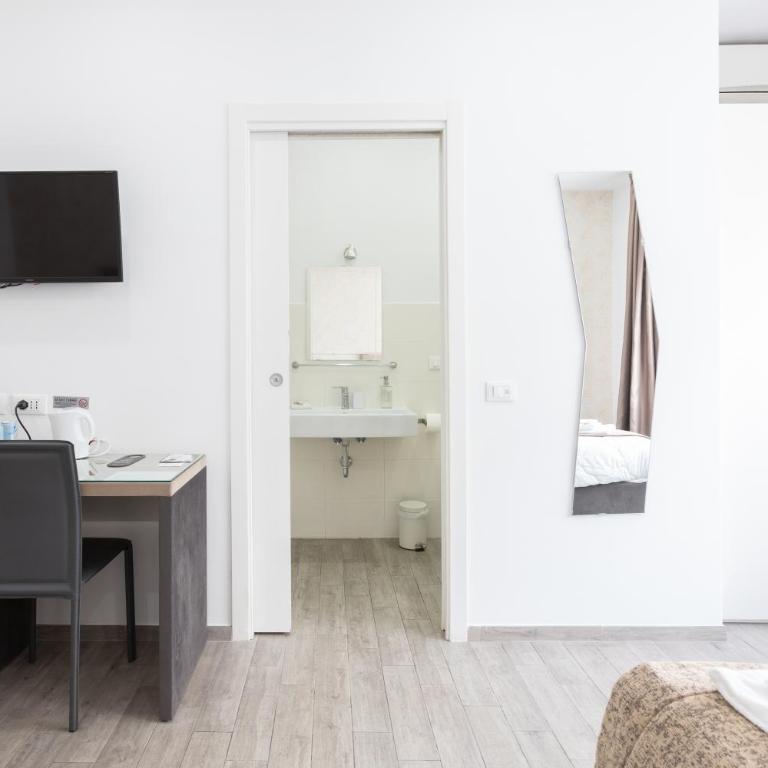 247 Luxury Rooms Trastevere - Superior Triple Room - 15