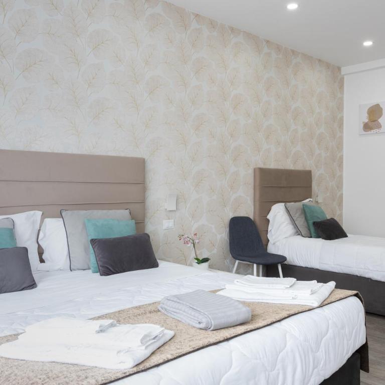 247 Luxury Rooms Trastevere - Superior Triple Room - 27