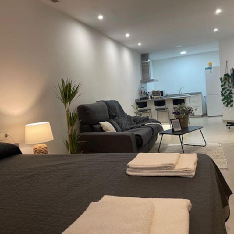 Taima Flats - One-Bedroom Apartment - 2