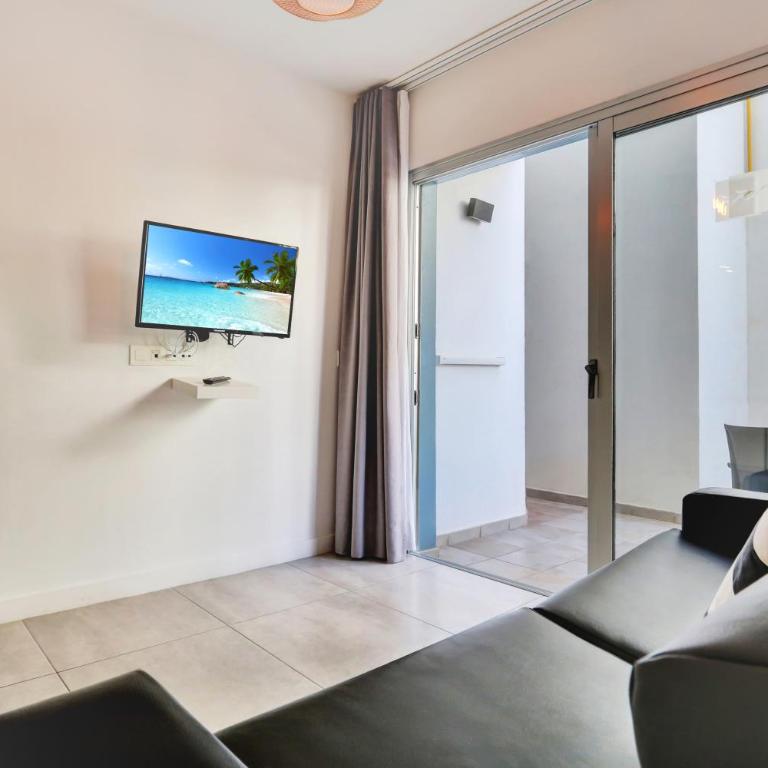 Paradise Sun - Stylish 1BR Apartment with Pool, Terrace & Rooftop Bar, 100 m from Corralejo Beach - Apartamento de 1 dormitorio - 33