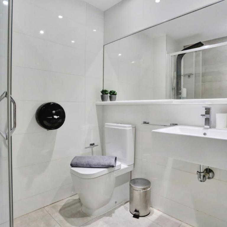 Paradise Sun - Stylish 1BR Apartment with Pool, Terrace & Rooftop Bar, 100 m from Corralejo Beach - Apartamento de 1 dormitorio - 25