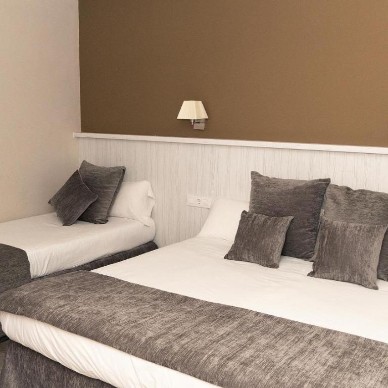 Hotel Coronado - Triple Room - 5