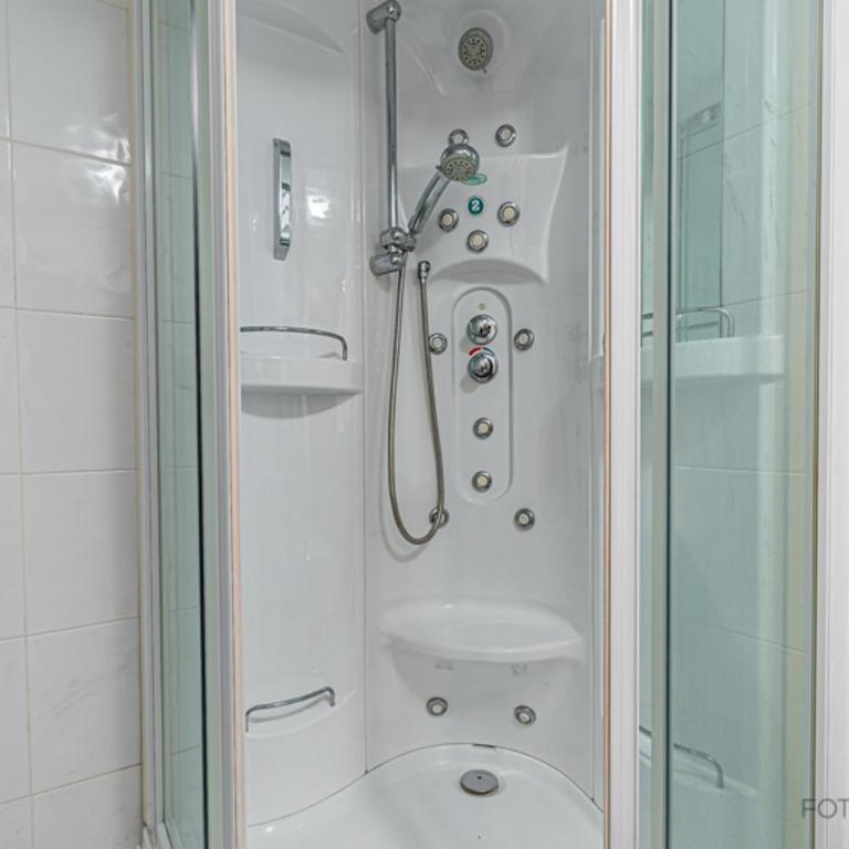 #10OCA6 - Apartamento en Vista Alegre - Two-Bedroom Apartment - 9
