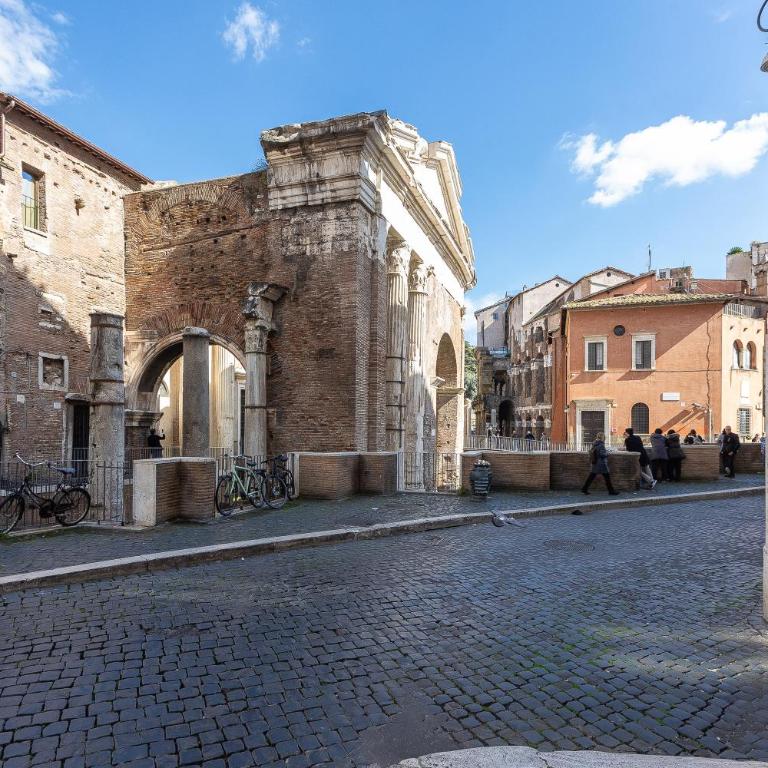 Amazing Elegant Jewish Ghetto - One-Bedroom Apartment - 46