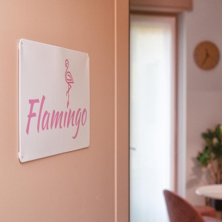 Pink Flamingo Balcony Studio by Central Station - Appartamento con 1 Camera da Letto - 22