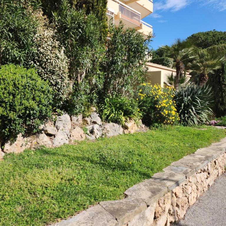 STUDIO de VACANCES FREJUS PLAGE - Appartement 1 Chambre - 10