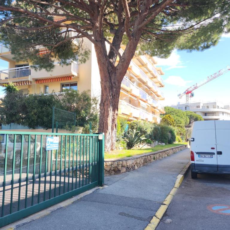 STUDIO de VACANCES FREJUS PLAGE - Appartement 1 Chambre - 11