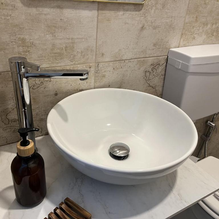 Genova Gold Rooms - Camera Tripla con Bagno Privato - 8